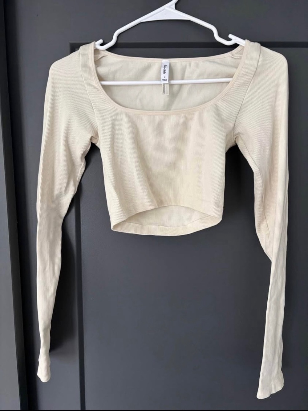 Brandy Melville Cream Ribbed Scoop-Neck Long Sleeve Crop Top